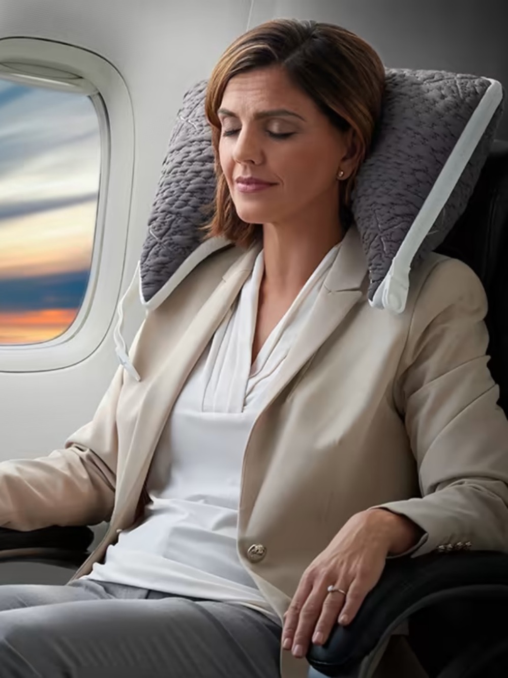 Sleep Number Travel Pillow with Removable Cover White Gray